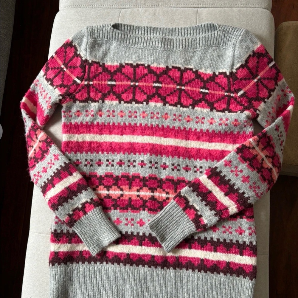 Women's LOFT Pink and Gray Patterned Sweater